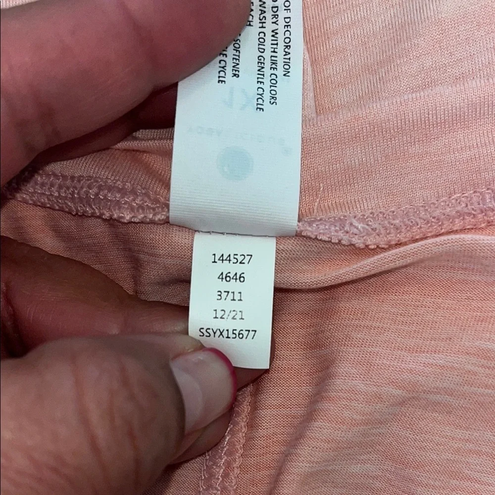 Yogalicious Orange/Pink V-Neck Women's Top size 1X